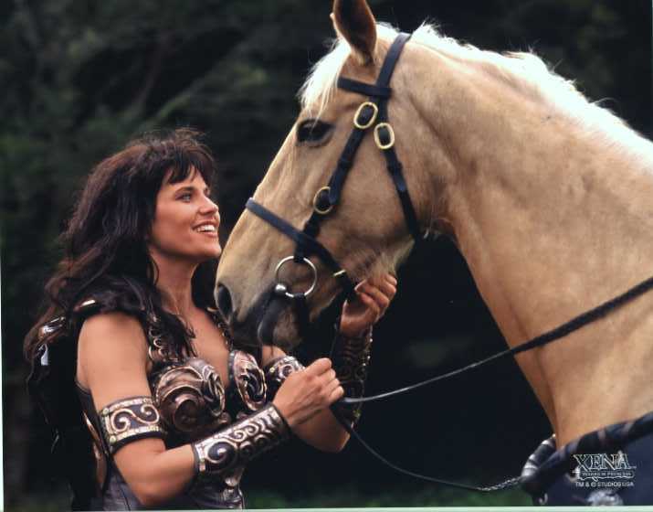 xena-xena-warrior-princess-4981320-715-560